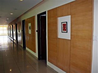 V2C Vintage Hotel Hyderabad Exterior foto